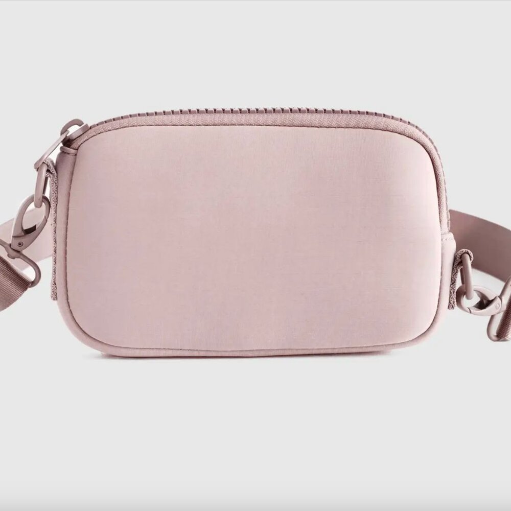 Quince All-Day Neoprene Phone Sling Pink